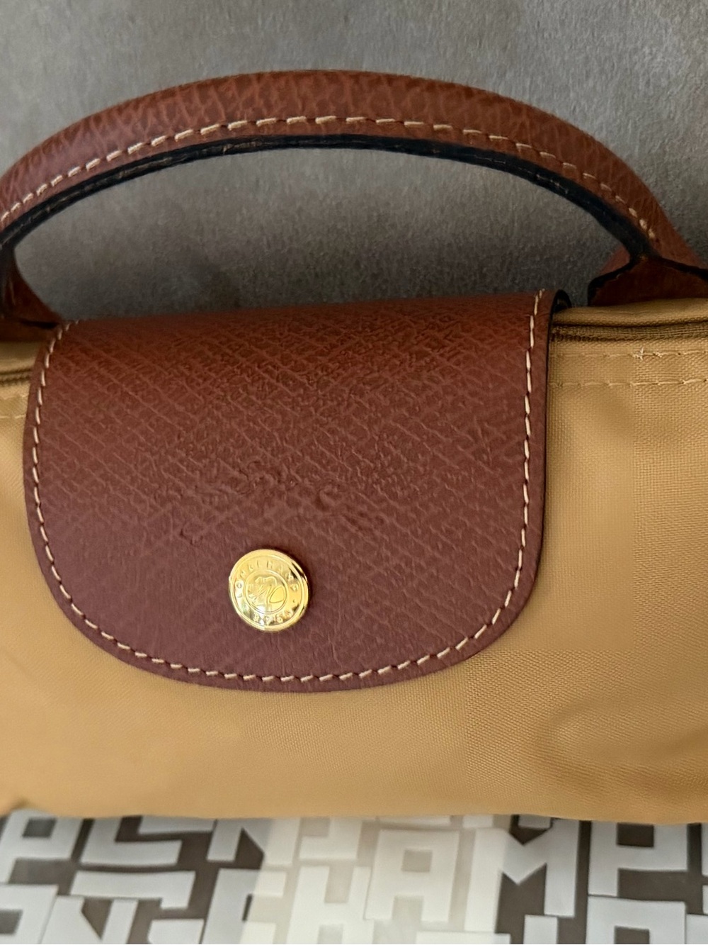 New Authentic Longchamp Le Pliage -Pouch Fawn. - Picture 2 of 6